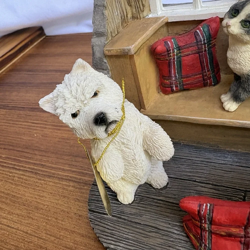 Leonardo Collection Westie Dogs Gray Kitten Figurine No Place Like Home 1998
